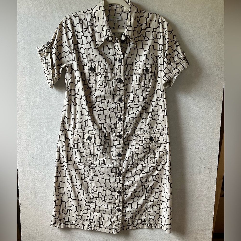 Merona patterned shirt dress. Cream and black. Size XL